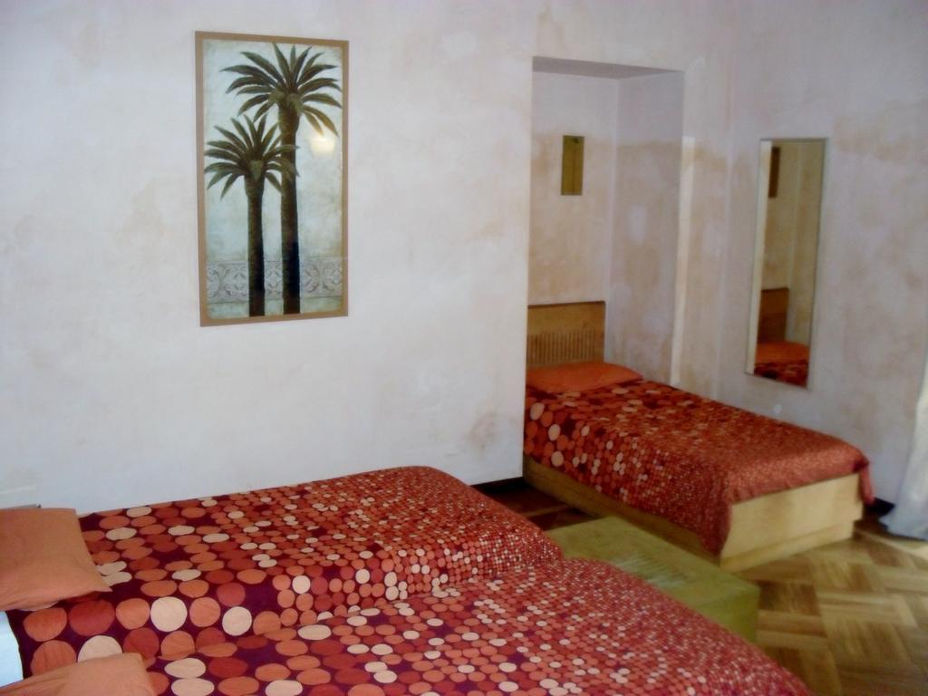Hotel Clarean Neapel Zimmer foto